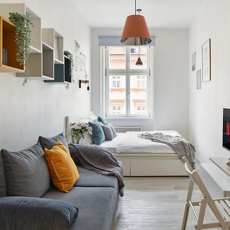 Stylish Apartment in Karlín by Prague Days Praga Exterior foto